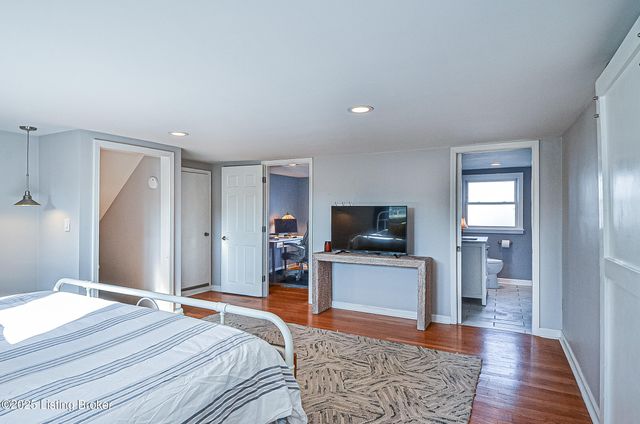 1723 Deer Park Ave, Louisville, KY 40205