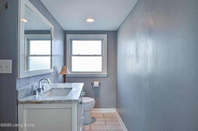 1723 Deer Park Ave, Louisville, KY 40205