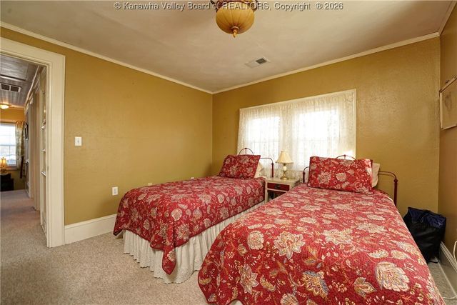 2612 Kanawha Terrace, St Albans, WV 25177