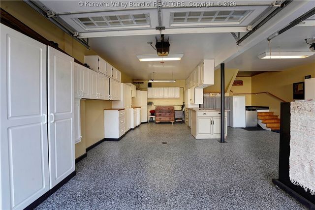 2612 Kanawha Terrace, St Albans, WV 25177