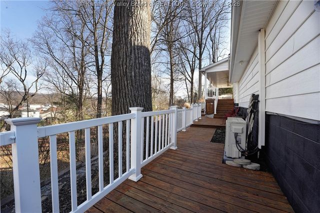 2612 Kanawha Terrace, St Albans, WV 25177