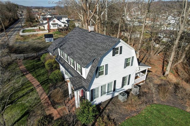 2612 Kanawha Terrace, St Albans, WV 25177