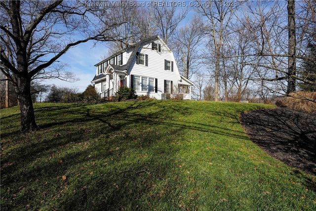 2612 Kanawha Terrace, St Albans, WV 25177