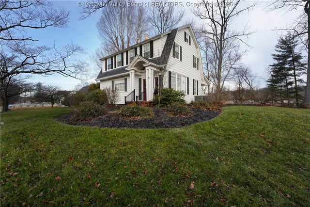 2612 Kanawha Terrace, St Albans, WV 25177