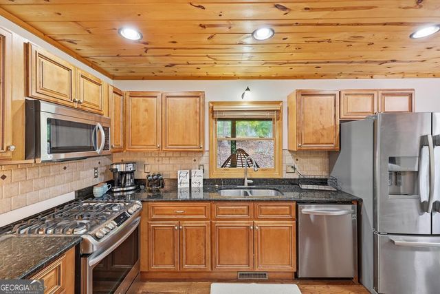 161 Arbor Way, Blue Ridge, GA 30513