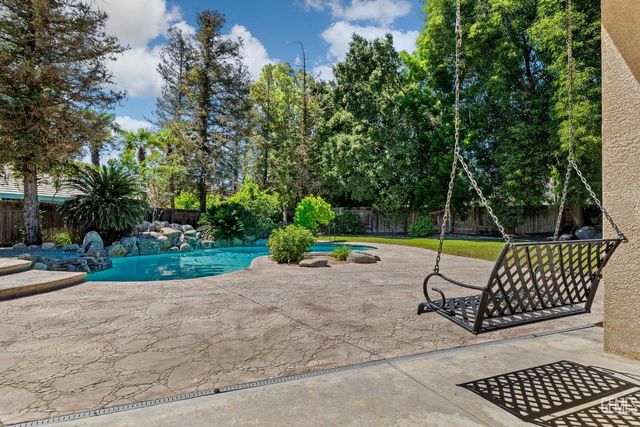 10415 Camino Media, Bakersfield, CA 93311