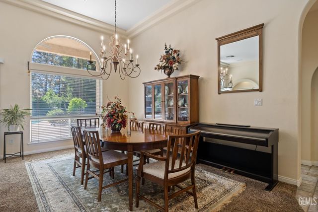 10415 Camino Media, Bakersfield, CA 93311