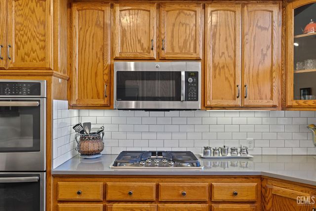 10415 Camino Media, Bakersfield, CA 93311