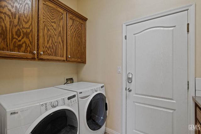 10415 Camino Media, Bakersfield, CA 93311