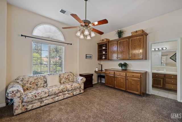 10415 Camino Media, Bakersfield, CA 93311