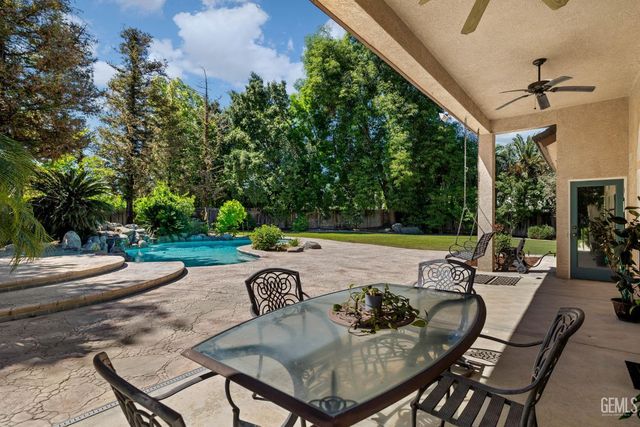 10415 Camino Media, Bakersfield, CA 93311