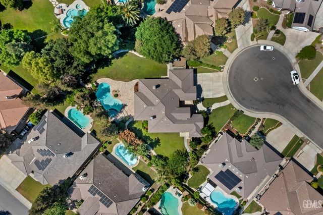 10415 Camino Media, Bakersfield, CA 93311