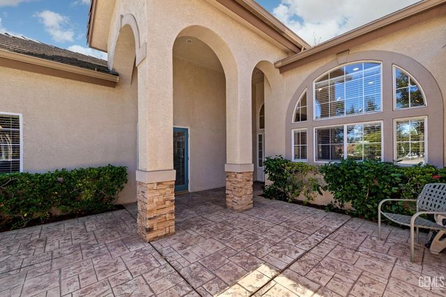 10415 Camino Media, Bakersfield, CA 93311