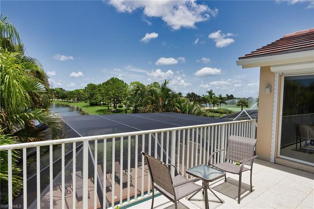5901 Ashford LN, Naples, FL 34110