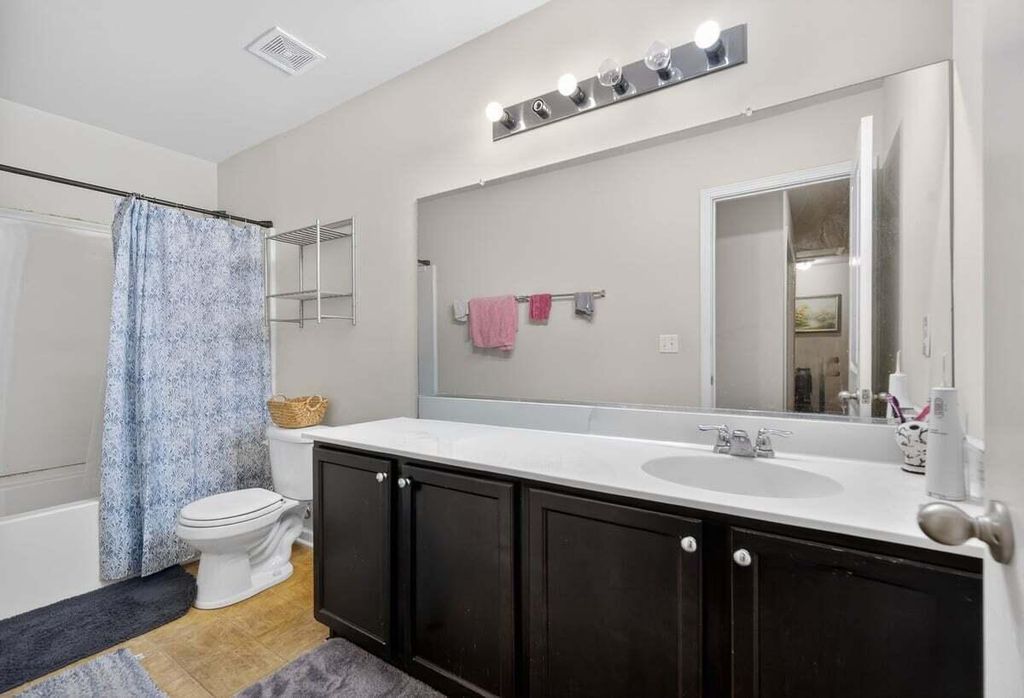 Image 24 of property listing at 7580 High Maple Circle, North Charleston, SC 29418