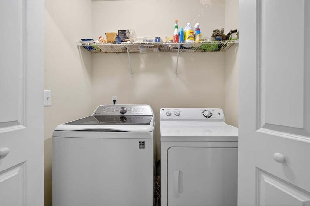 Image 34 of property listing at 7580 High Maple Circle, North Charleston, SC 29418