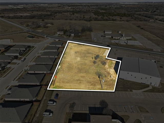 1007 Woodard Avenue, Cleburne, TX 76033