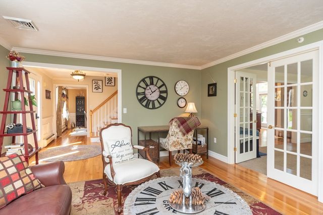 11 Patriot Dr, Northborough, MA 01532