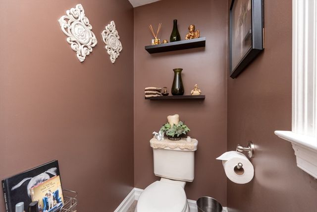 11 Patriot Dr, Northborough, MA 01532