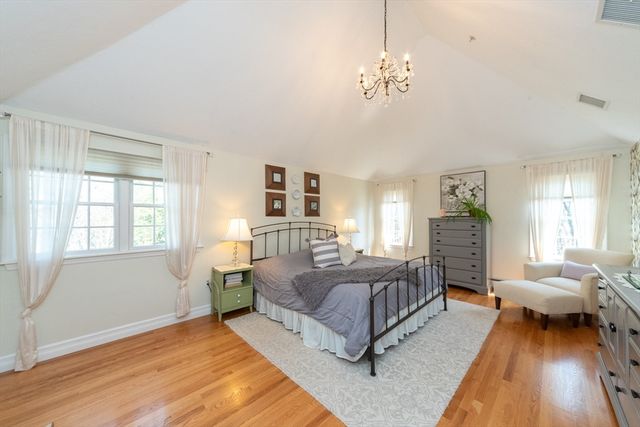 11 Patriot Dr, Northborough, MA 01532