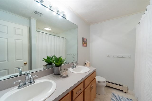 11 Patriot Dr, Northborough, MA 01532