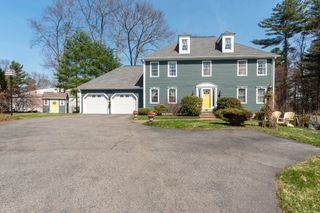 11 Patriot Dr, Northborough, MA 01532