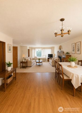 11545 N Park Avenue N, Seattle, WA 98133