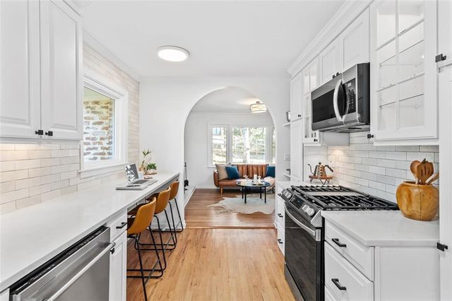 3811 Hillcrest SE Drive, Smyrna, GA 30080