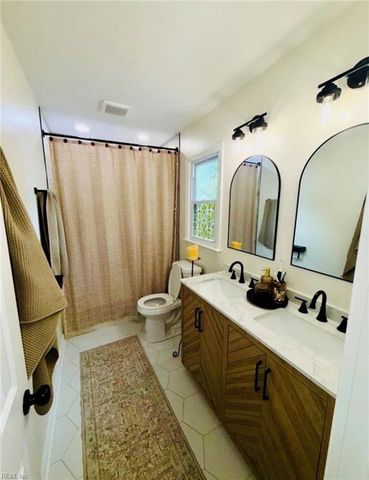 14305 Penrith LN, Newport News, VA 23602