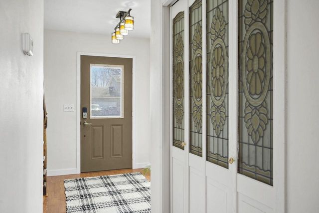 1460 Donald Drive, Sun Prairie, WI 53590