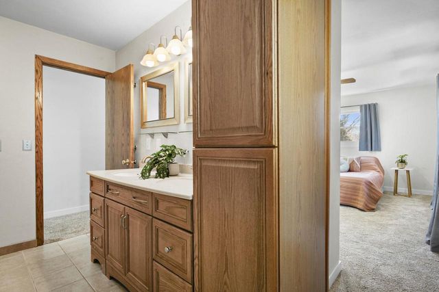 1460 Donald Drive, Sun Prairie, WI 53590