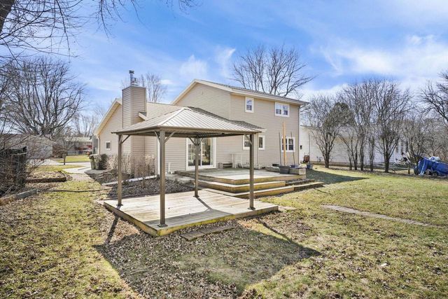 1460 Donald Drive, Sun Prairie, WI 53590