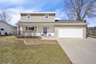 1460 Donald Drive, Sun Prairie, WI 53590