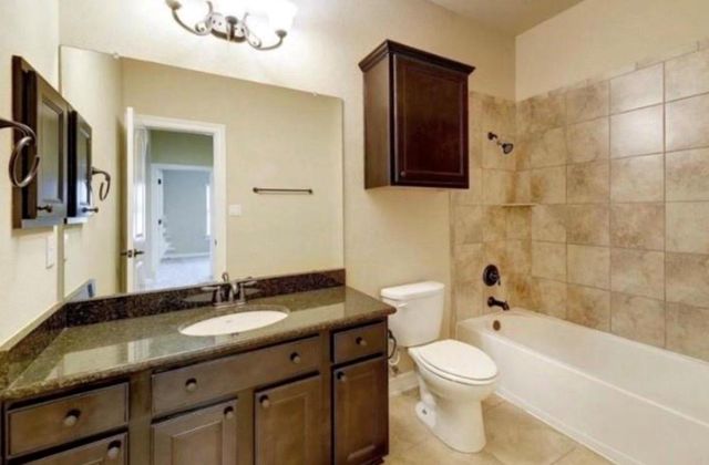 181 Roberto DR 17A, Austin, TX 78734