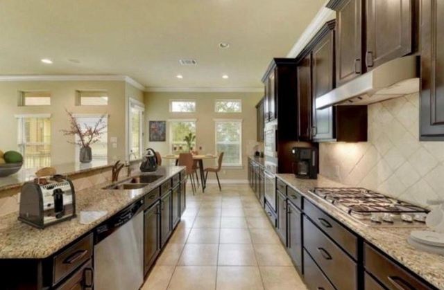 181 Roberto DR 17A, Austin, TX 78734