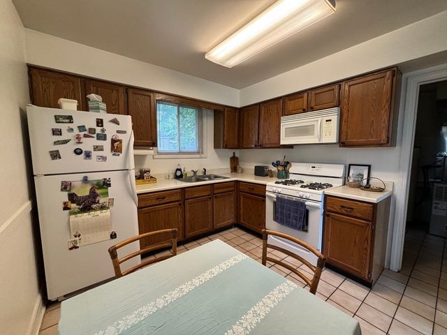 649 E Rockland Road, Libertyville, IL 60048