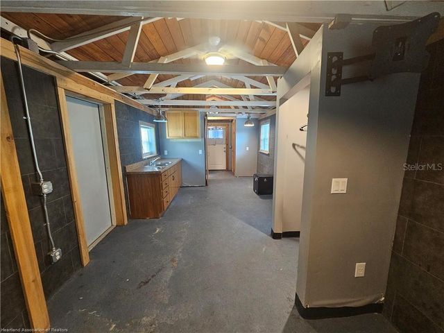 9035 TEMPLE DRIVE, Lake Wales, FL 33898