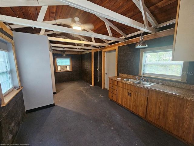 9035 TEMPLE DRIVE, Lake Wales, FL 33898