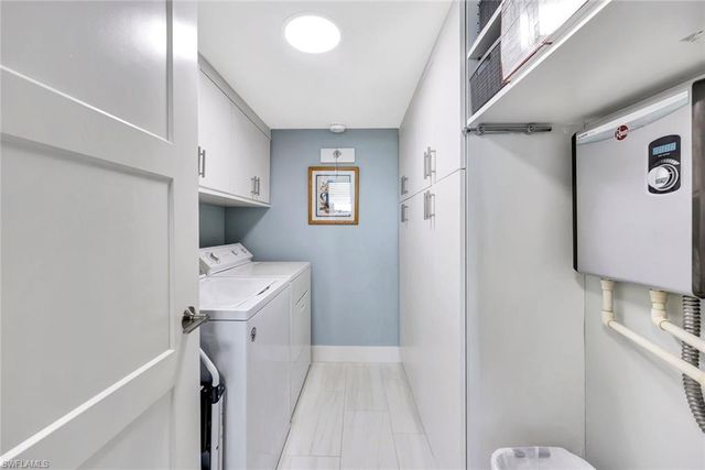 4253 Bay Beach LN # E7, Fort Myers Beach, FL 33931