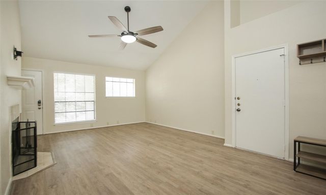 4900 Floyd Street 11, Houston, TX 77007