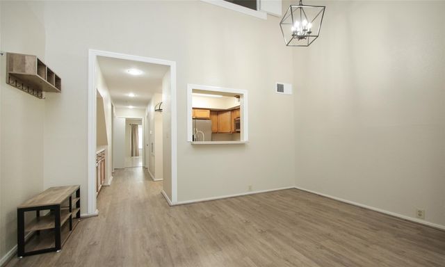 4900 Floyd Street 11, Houston, TX 77007