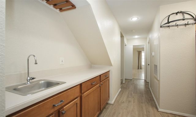 4900 Floyd Street 11, Houston, TX 77007