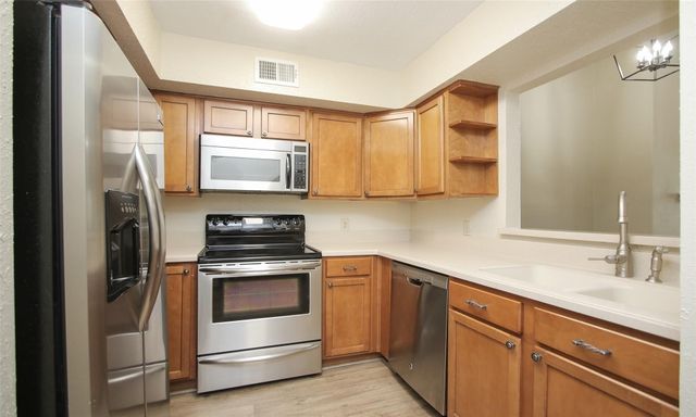 4900 Floyd Street 11, Houston, TX 77007