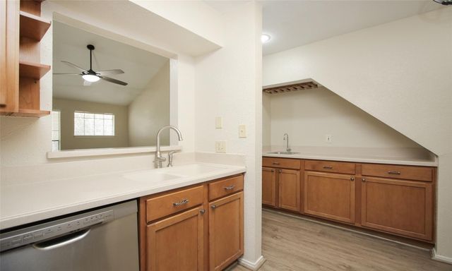 4900 Floyd Street 11, Houston, TX 77007