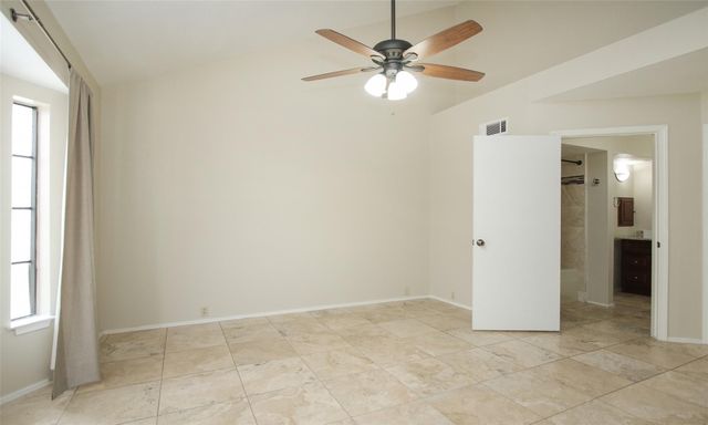 4900 Floyd Street 11, Houston, TX 77007