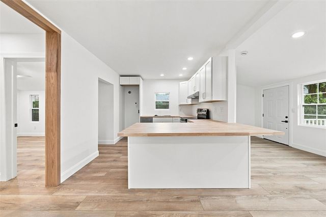 1468 19TH STREET, Sarasota, FL 34234