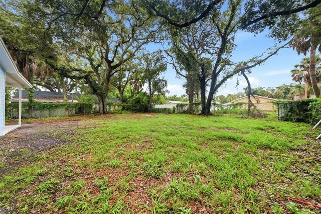 1468 19TH STREET, Sarasota, FL 34234