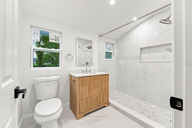 1468 19TH STREET, Sarasota, FL 34234