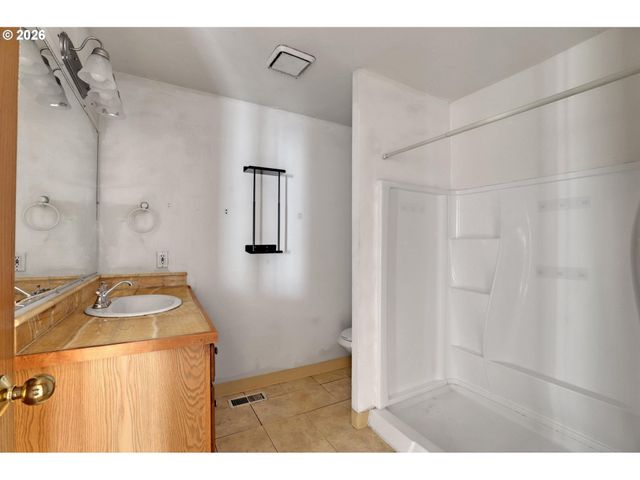 6929 Ne 15TH Ave, Portland, OR 97211