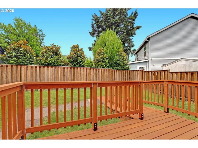 6929 Ne 15TH Ave, Portland, OR 97211